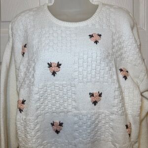 Vintage TanJay 80’s Sweater Hand Embroidered Rosebuds Size L